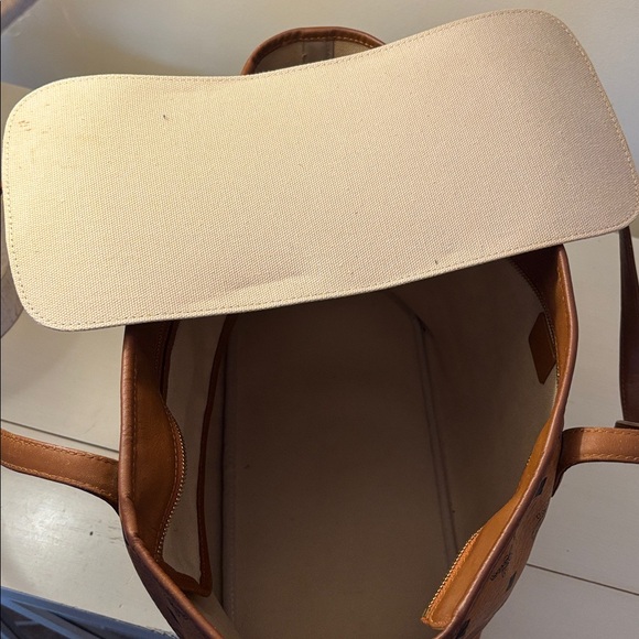 MCM COGNAG TOTE - Picture 15 of 16